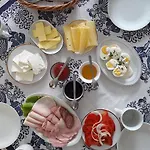 Karla Bed & Breakfast 3*